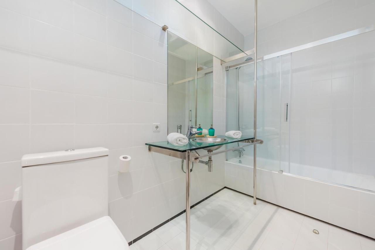 Mediterrania Ii By Esteva Emerald Villa *